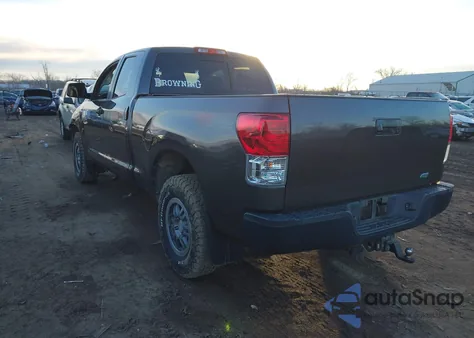2013 Toyota Tundra Grade 5.7L V8 z USA, uszkodzony, nr VIN 5TFUW5F17DX313993
